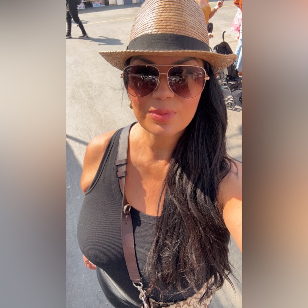 ♥️@Moracris431 is live! Please like this notification for live shows! - Picture 10 of 16